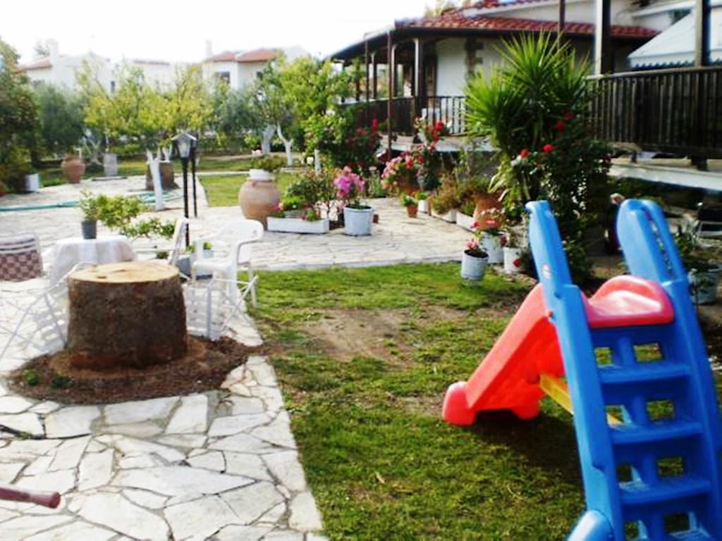 Nireas Apartment Nea Skioni Exterior photo