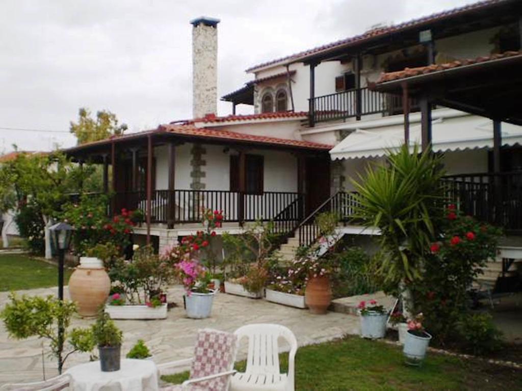 Nireas Apartment Nea Skioni Exterior photo